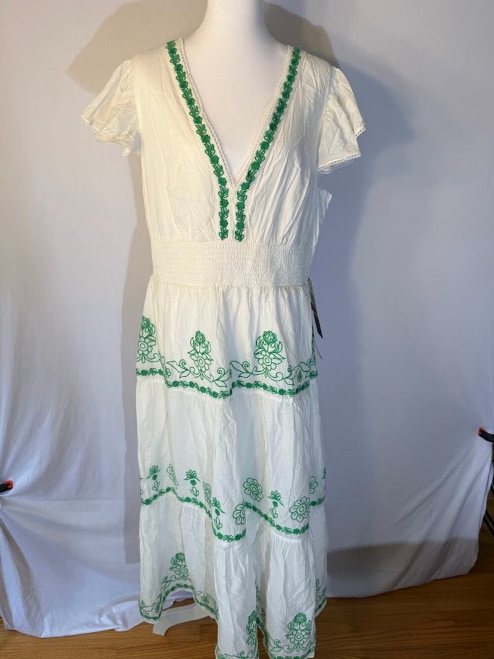 Adrianna Womens Cotton Embroidered Mid Whitegreen 12